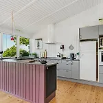 3 Bedroom Stunning In Ferienhaus Knebel