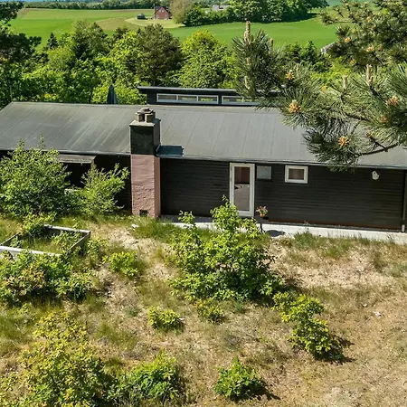 Ferienhaus 3 Bedroom Stunning In